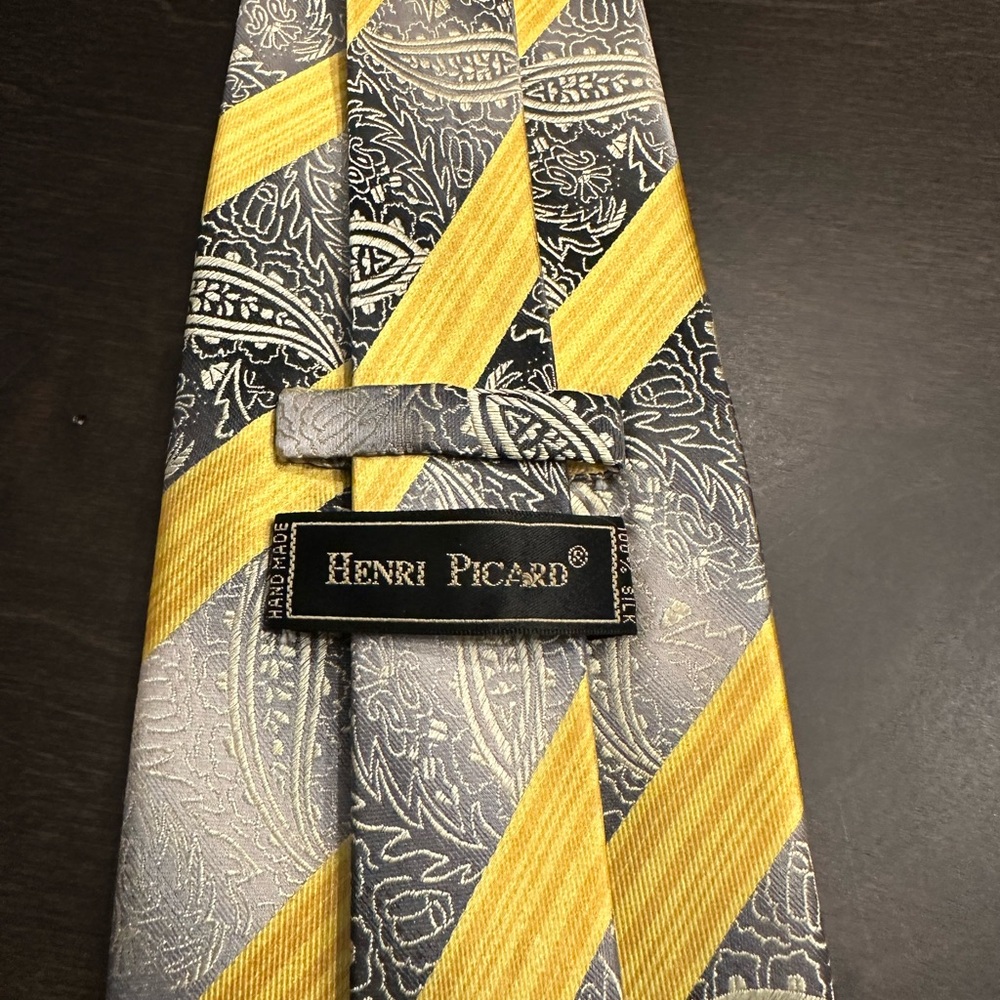 Henri Picard Tie 100% Silk Yellow/Gray/Black Yellow Diagonal Stripes EUC!